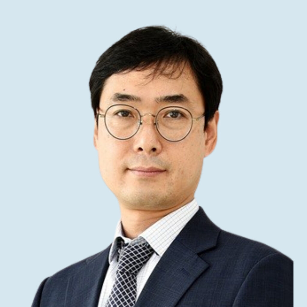 백승수사무장(하늘색배경)